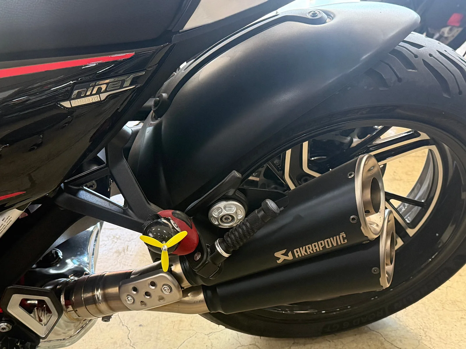 BMW R 12 2024 실버 사진 3
