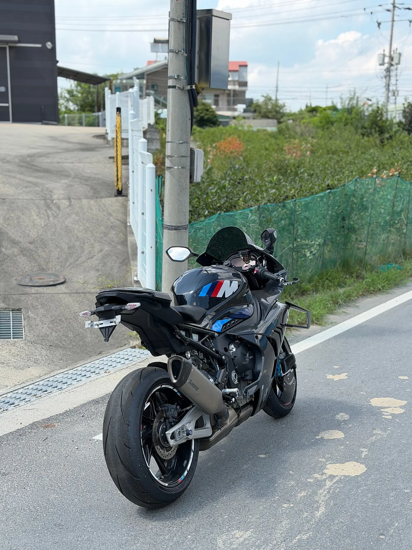 BMW M 1000 RR 컴페티션 2024 블랙 사진 3