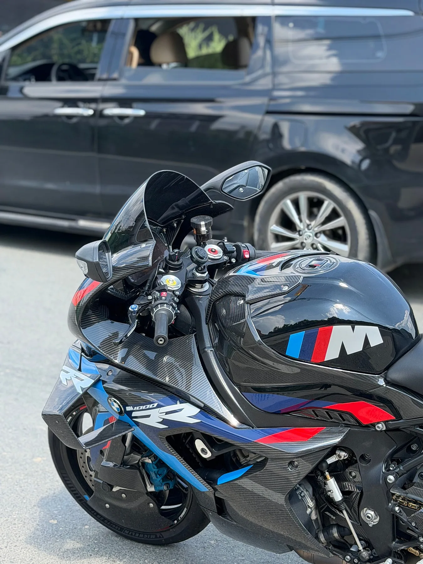 BMW M 1000 RR 컴페티션 2024 블랙 사진 8