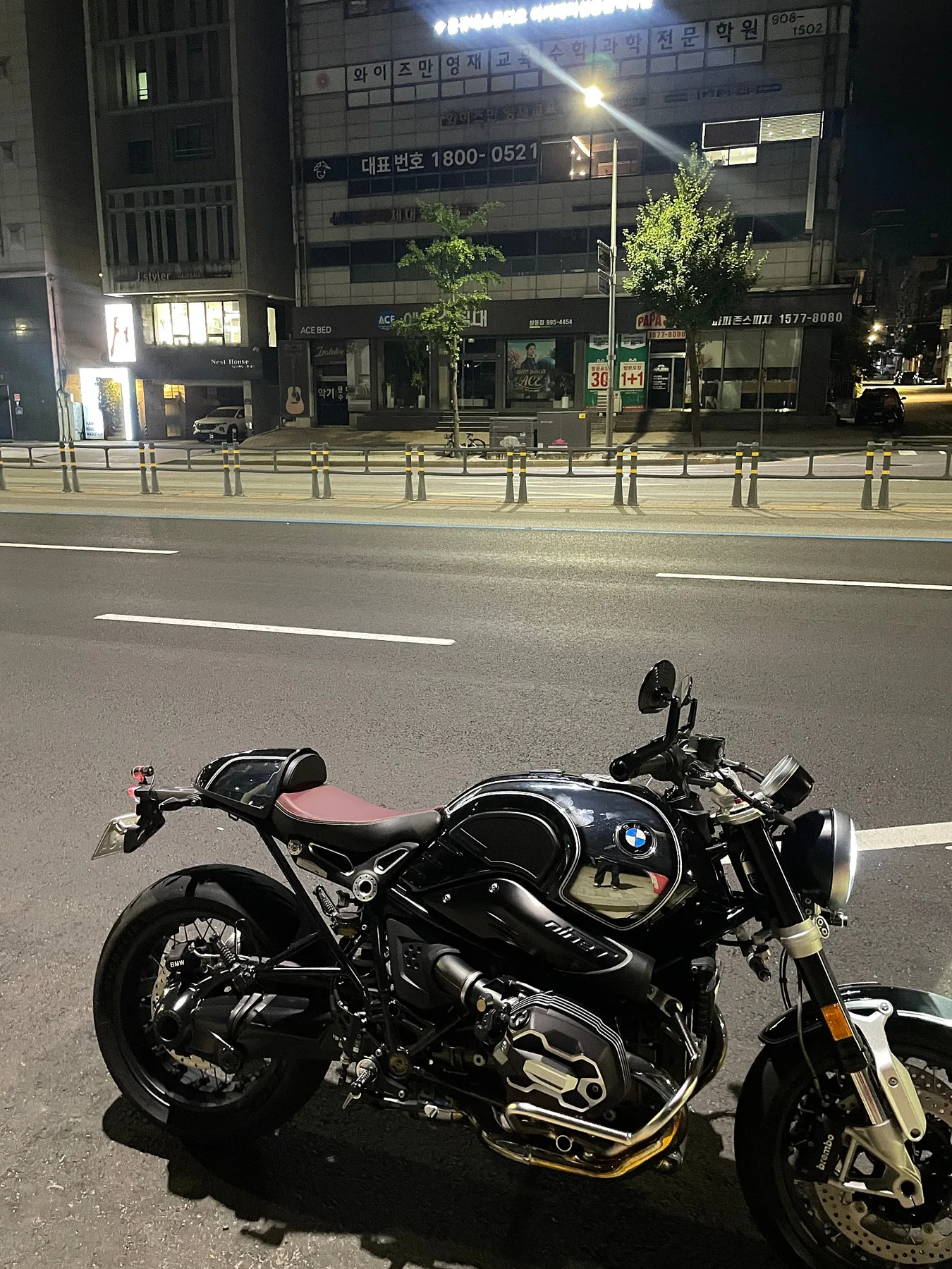BMW R nineT 100주년 한정판 2023 블랙 사진 3