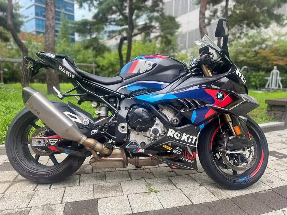 BMW S 1000 RR 2025 2025 블랙 사진 2