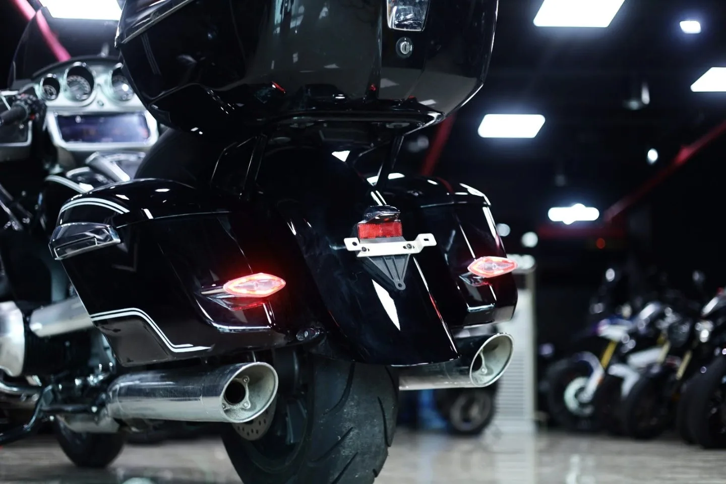 BMW R 18 TC 2023 실버 사진 7