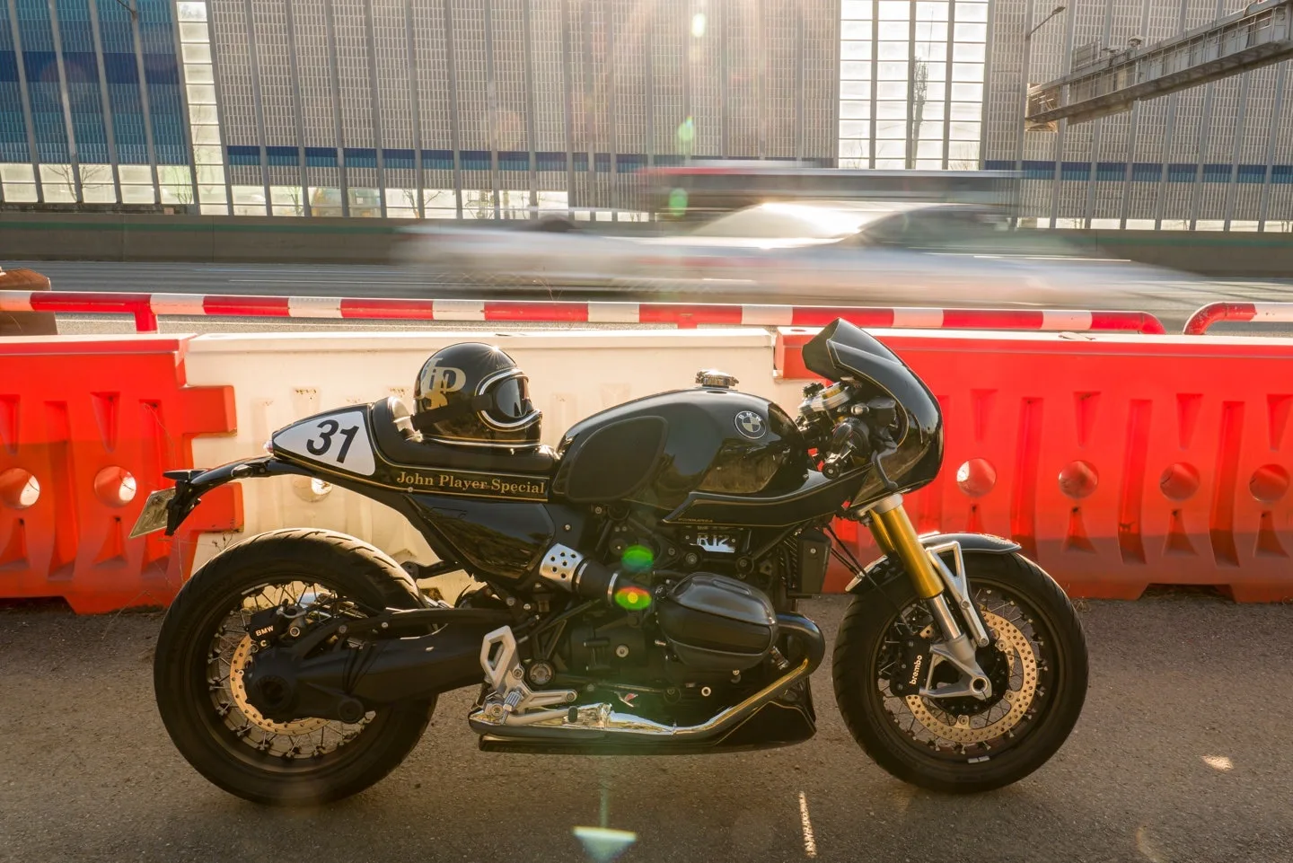 BMW R 12 nine T 2024 블랙 사진 1