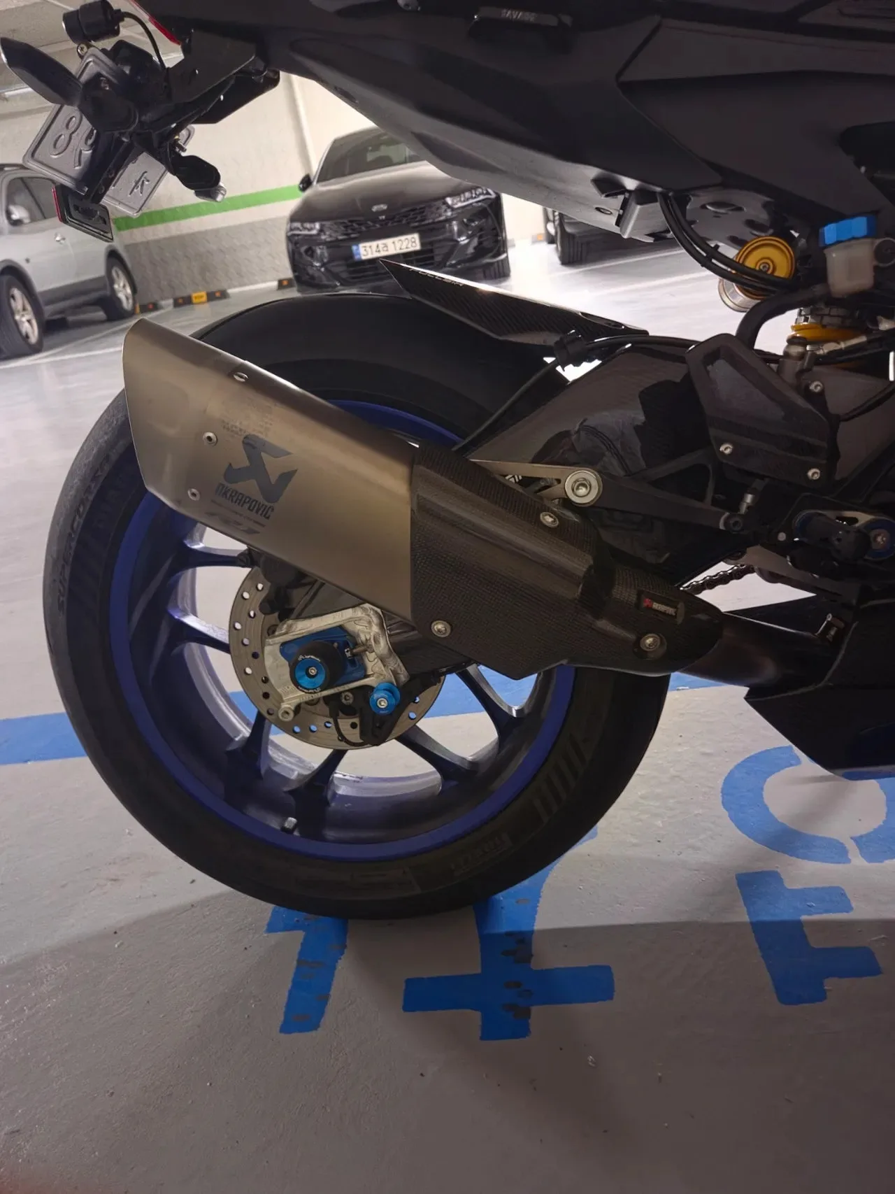 야마하 R1M 2018 블랙 사진 3