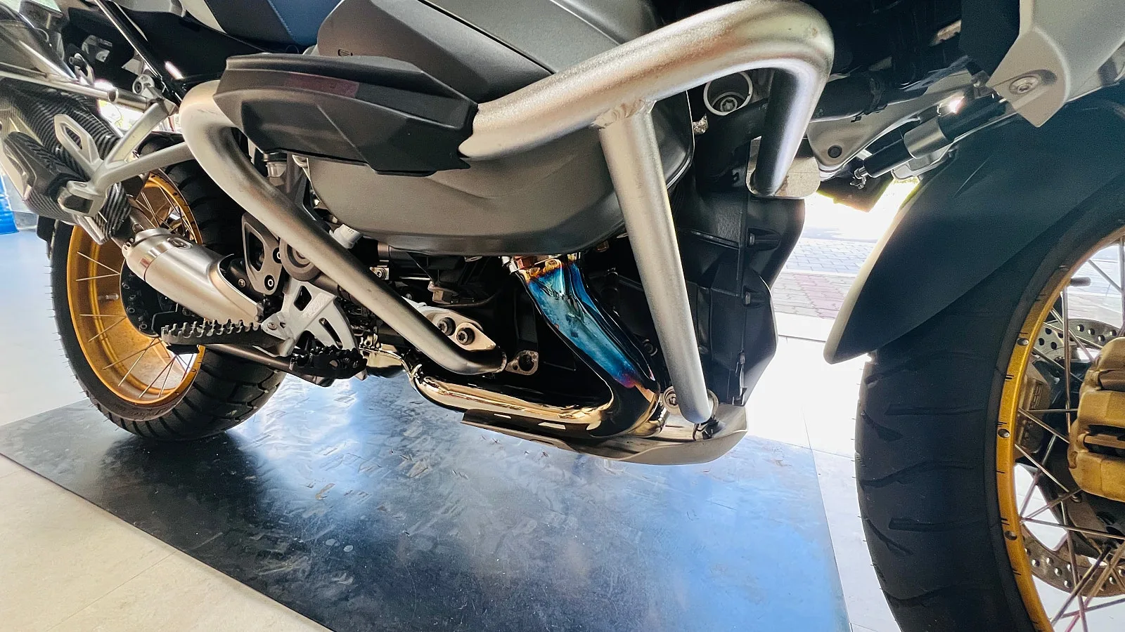 BMW R 1250 GS 트로피 2022 실버 사진 1