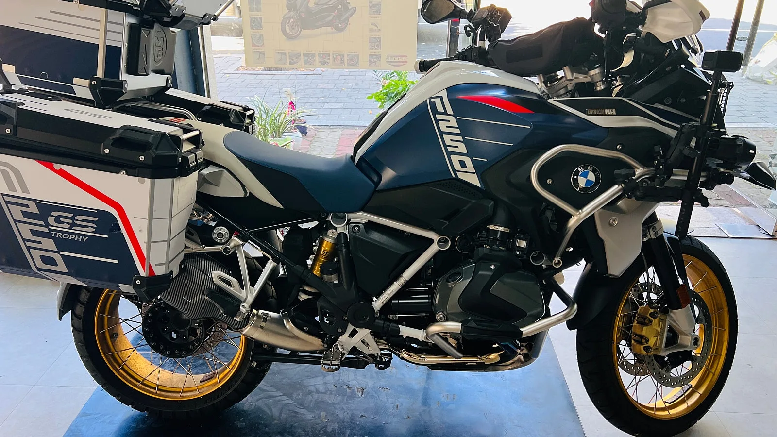 BMW R 1250 GS 트로피 2022 실버 사진 5