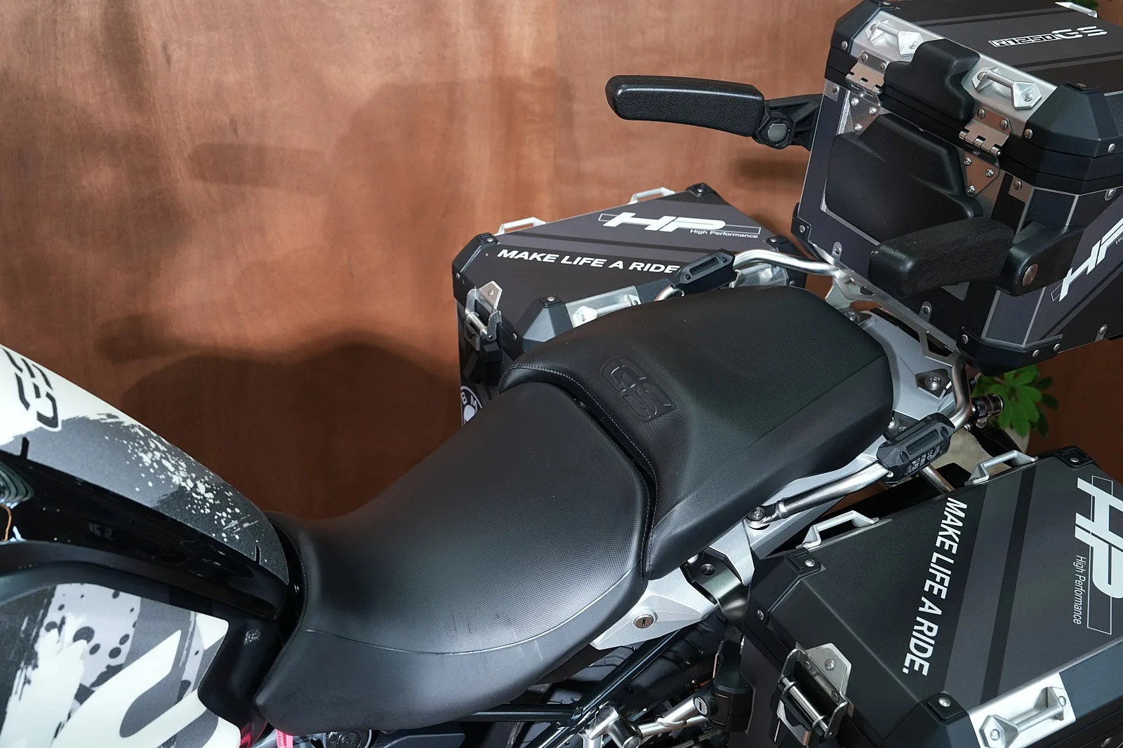 BMW R 1250 GS 로우서스 2023 블랙 사진 3