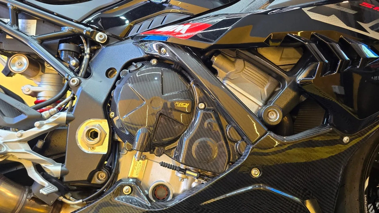 BMW S 1000 RR 2025 블랙 사진 7