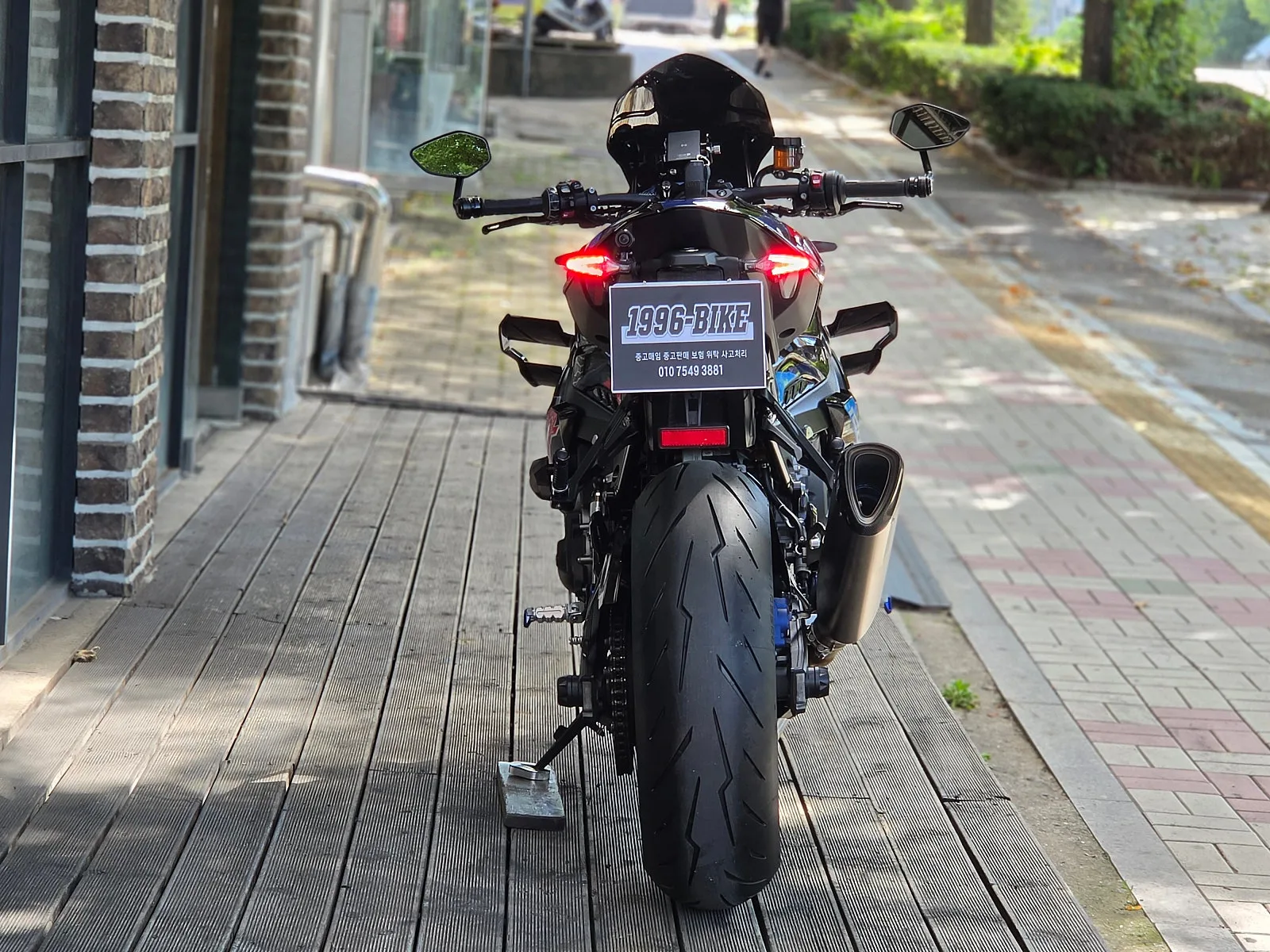 BMW M 1000 R 2023 블루 사진 4