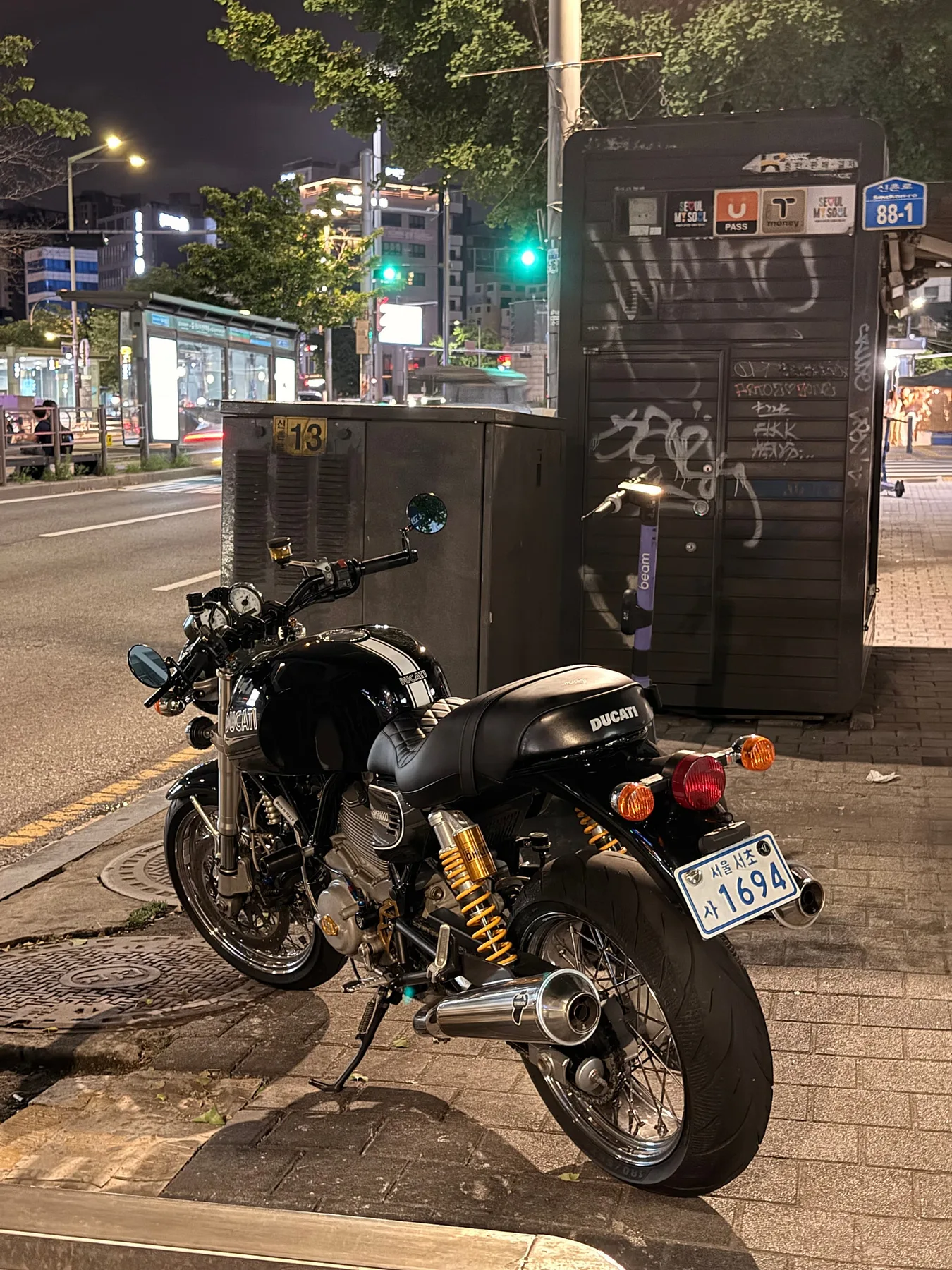 두카티 GT 1000 2009 블랙 사진 1