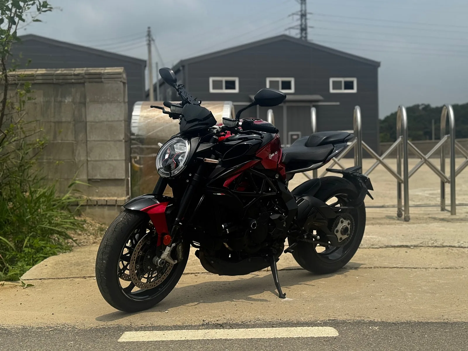 MV아구스타 브루탈레 800 RR 2023 버건디 사진 4
