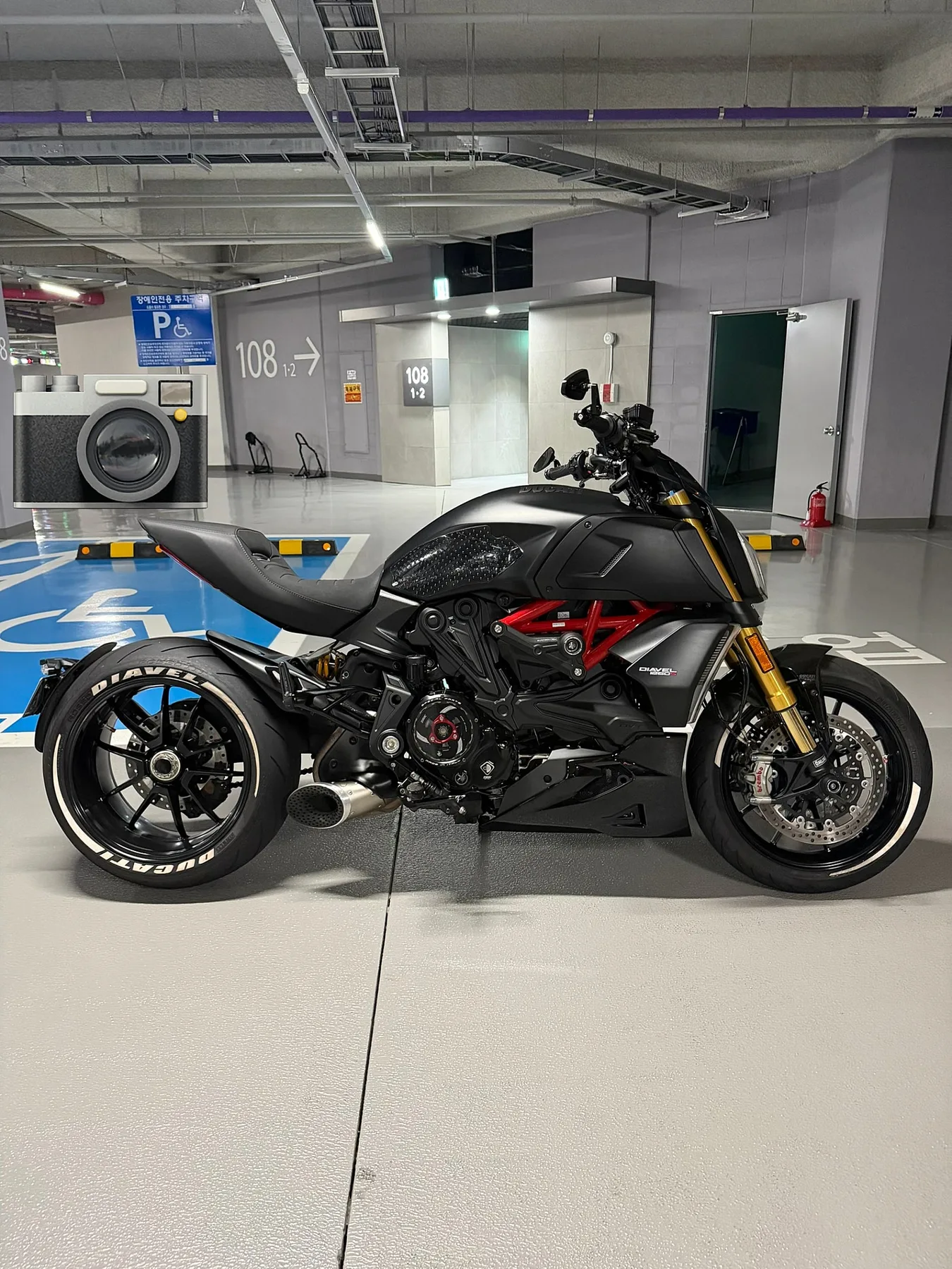 두카티 디아벨 1260 S 2021 블랙 사진 2