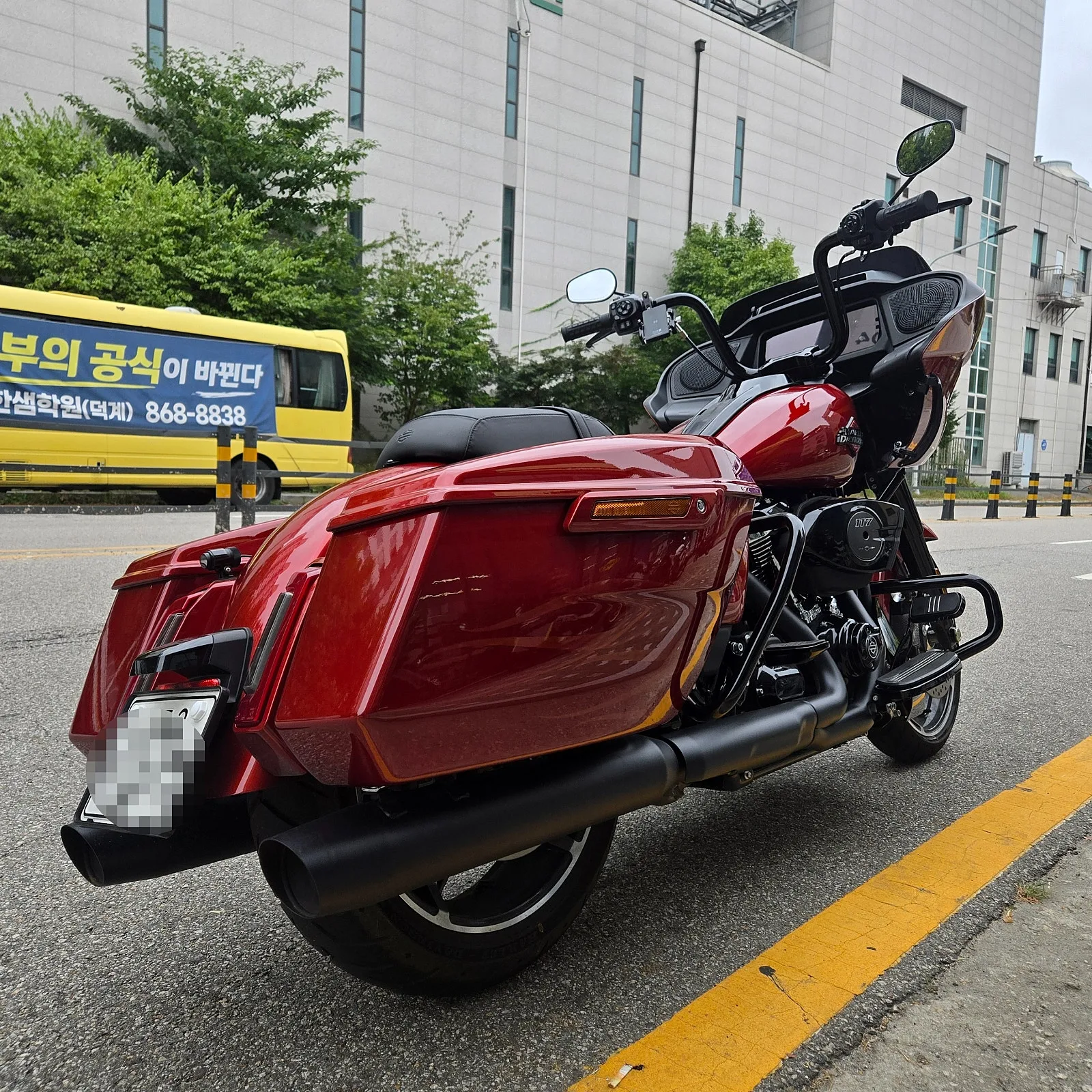 할리데이비슨 로드 글라이드 2025 레드 사진 5