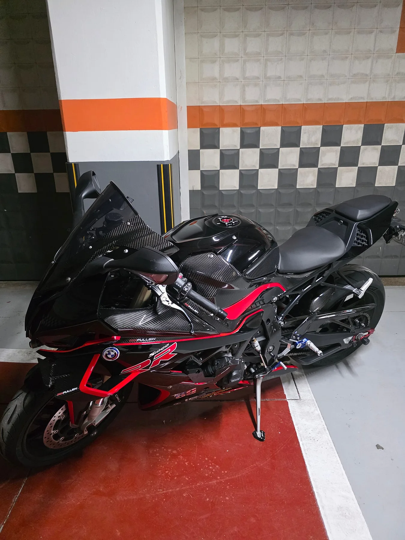 BMW S 1000 RR 레이스팩 2021 블랙 사진 1