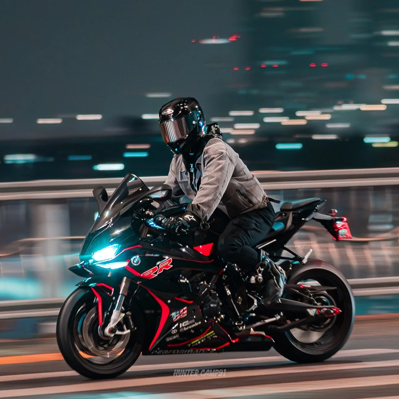 BMW S 1000 RR 레이스팩 2021 블랙 사진 3