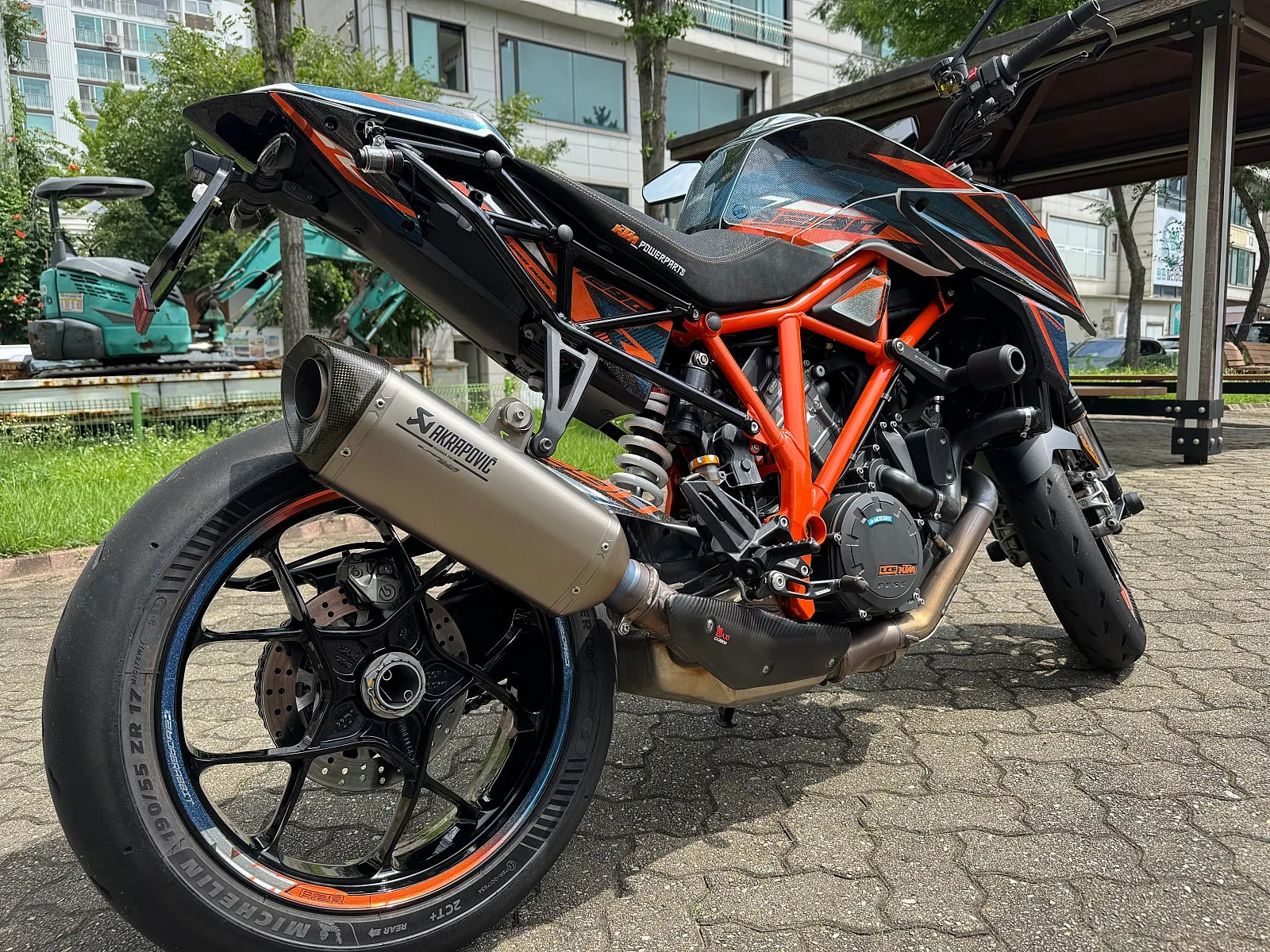KTM 1290 슈퍼듀크 R EVO 2019 블랙 사진 5