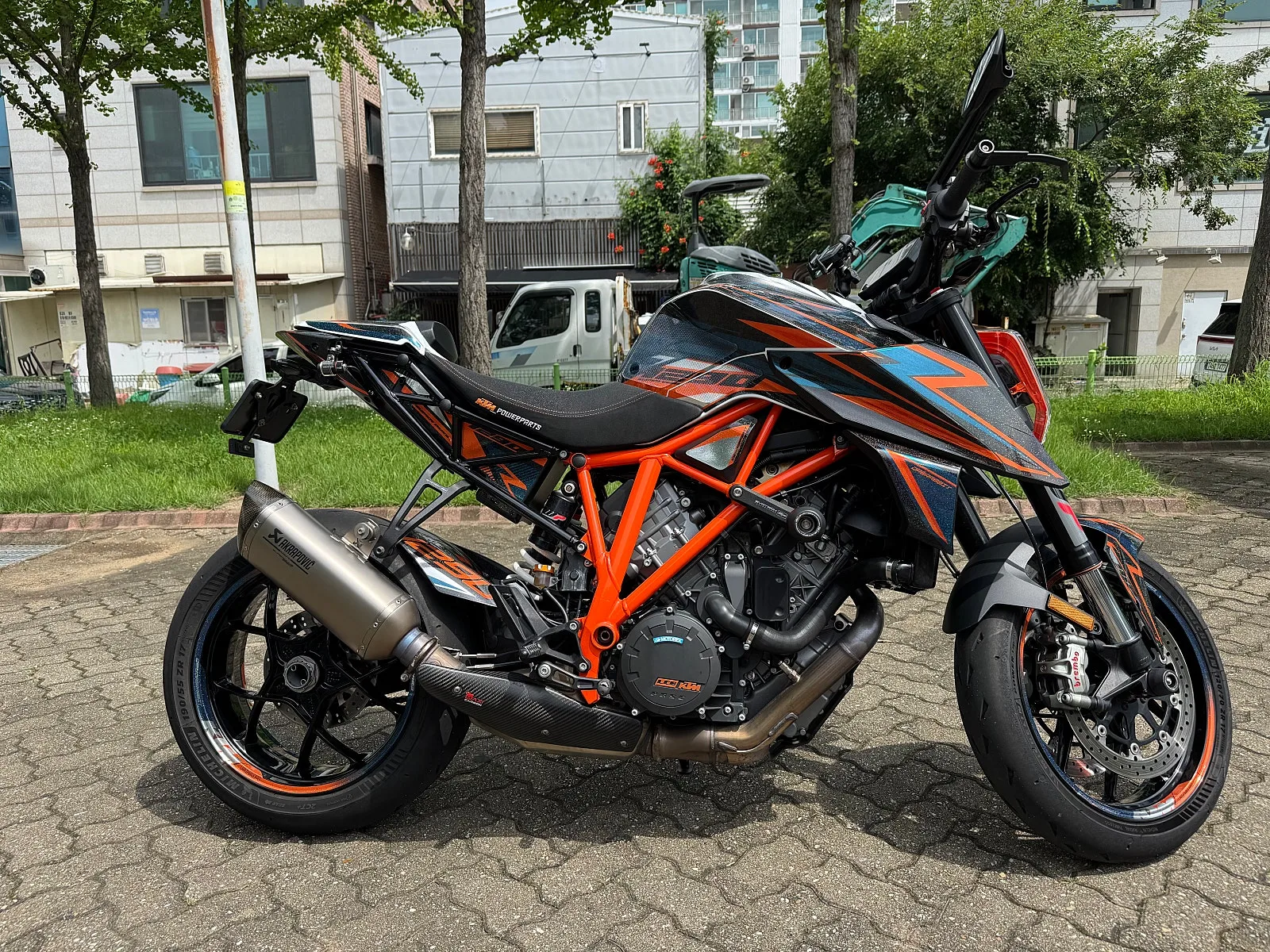 KTM 1290 슈퍼듀크 R EVO 2019 블랙 사진 6
