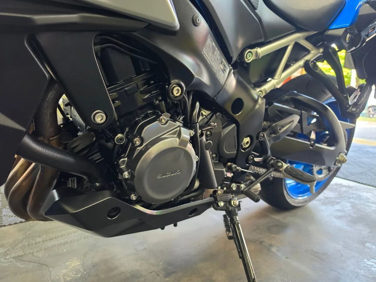 스즈키 GSX S 1000 GX 2024 블랙 사진 6