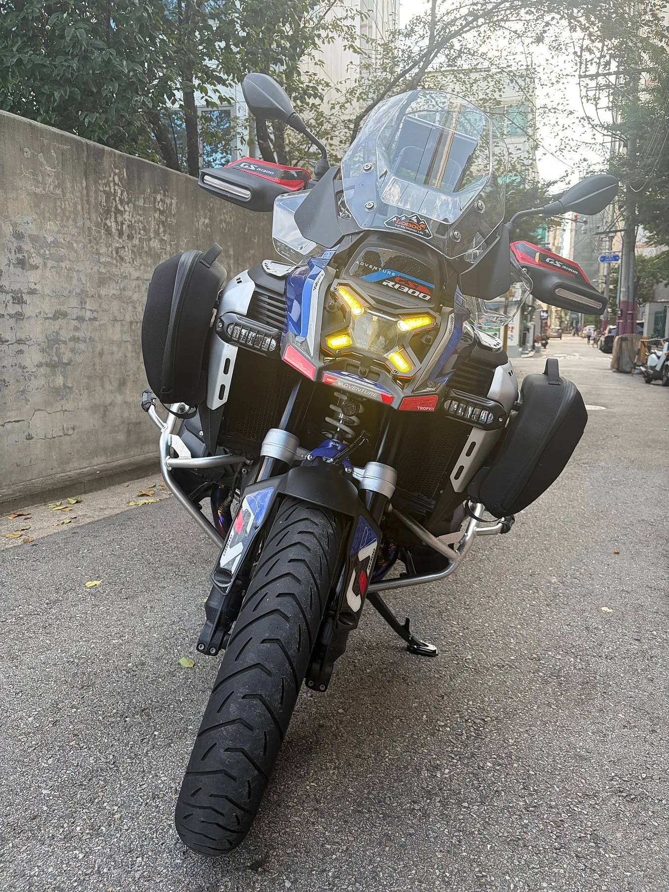 BMW R 1300 GS ADV 트로피 ASA 2026 블루 사진 3