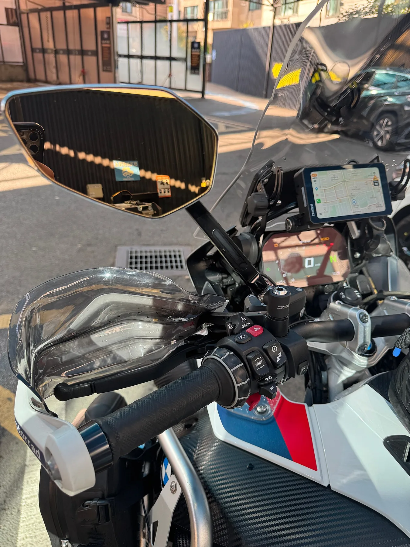 BMW R 1250 GS ADV 트로피 2023 화이트 사진 8