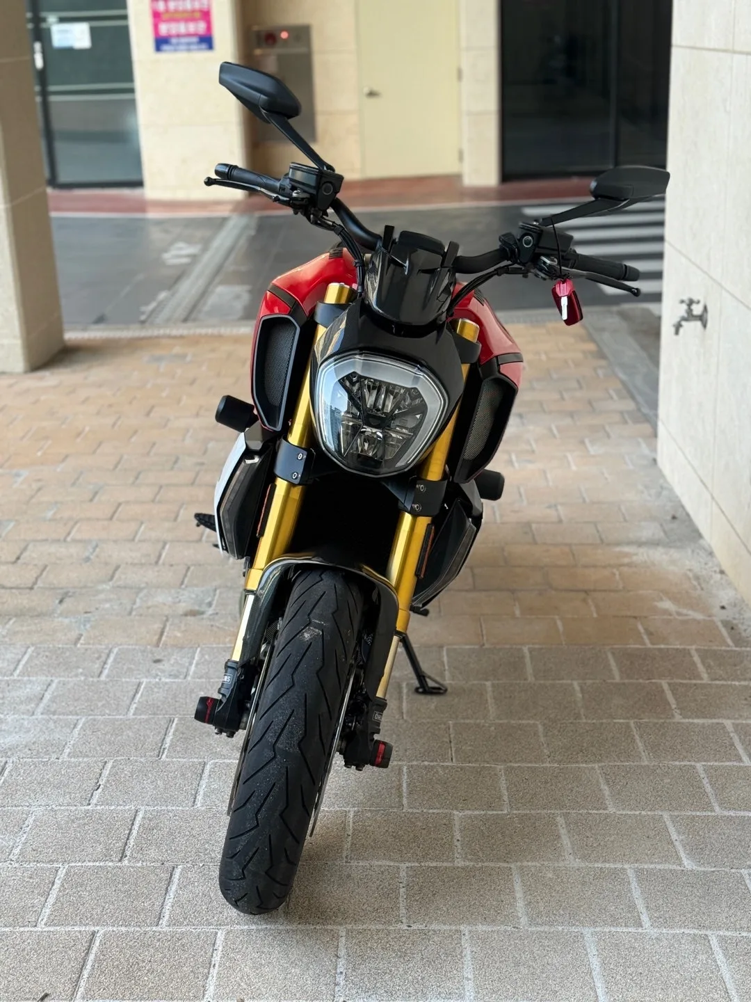 두카티 디아벨 1260 S HP코르세 2020 레드 사진 4