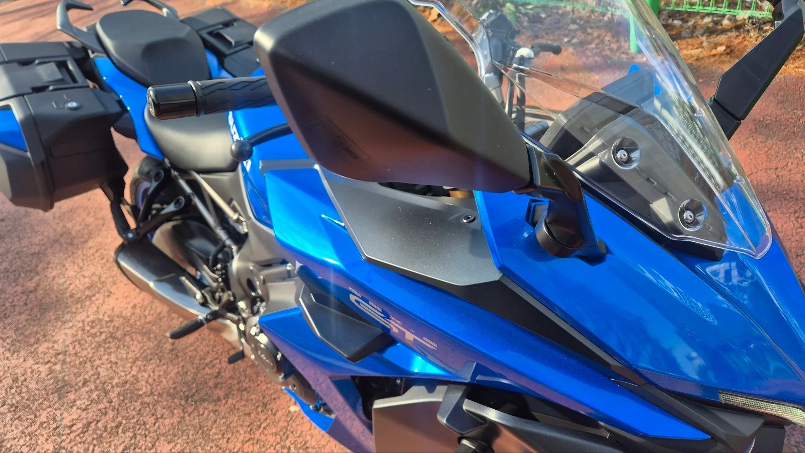 스즈키 GSX S 1000 GT 2024 메탈릭 트리톤 블루 사진 7