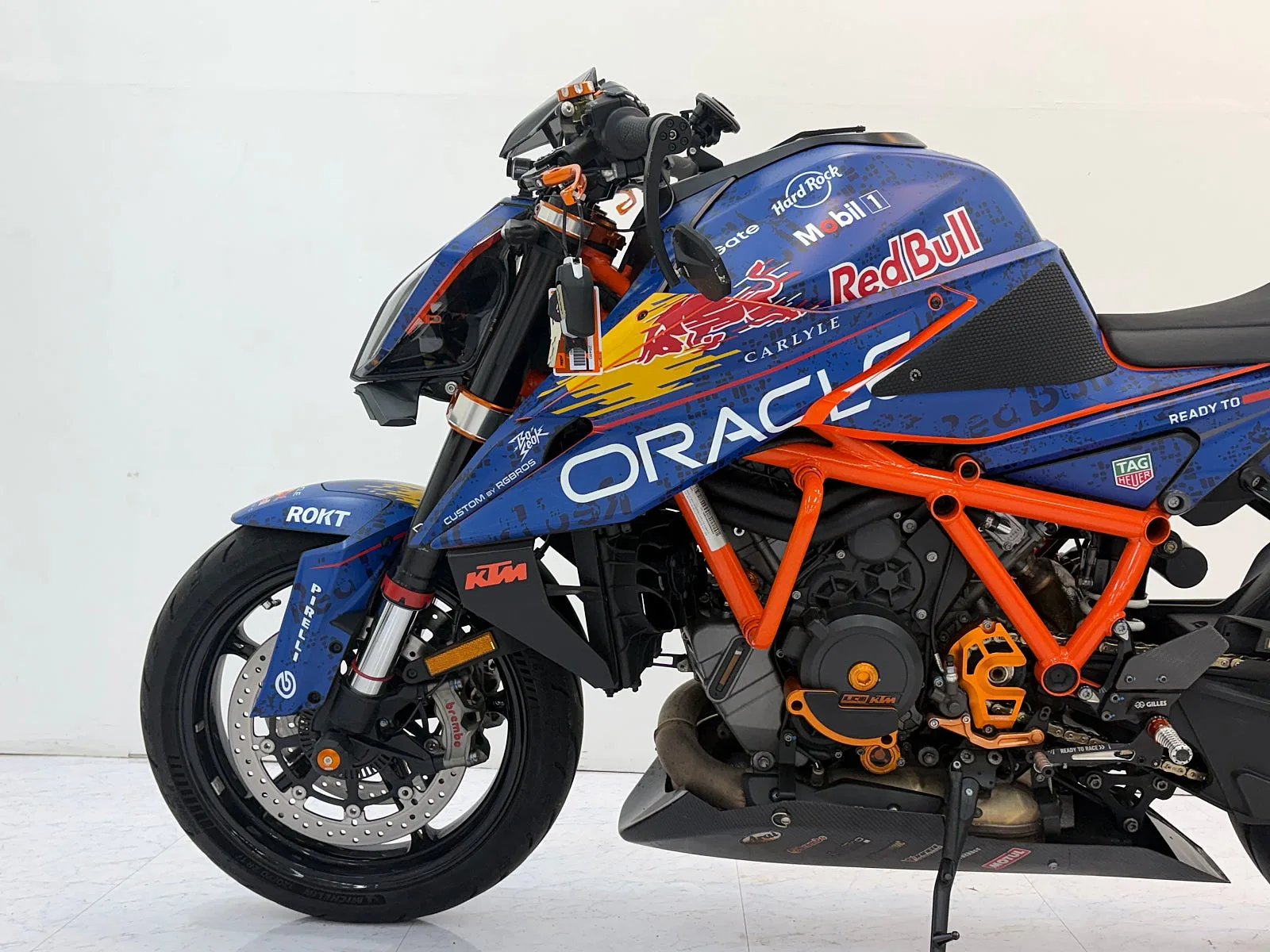 KTM 1290 슈퍼듀크 R 2021 블루 사진 5