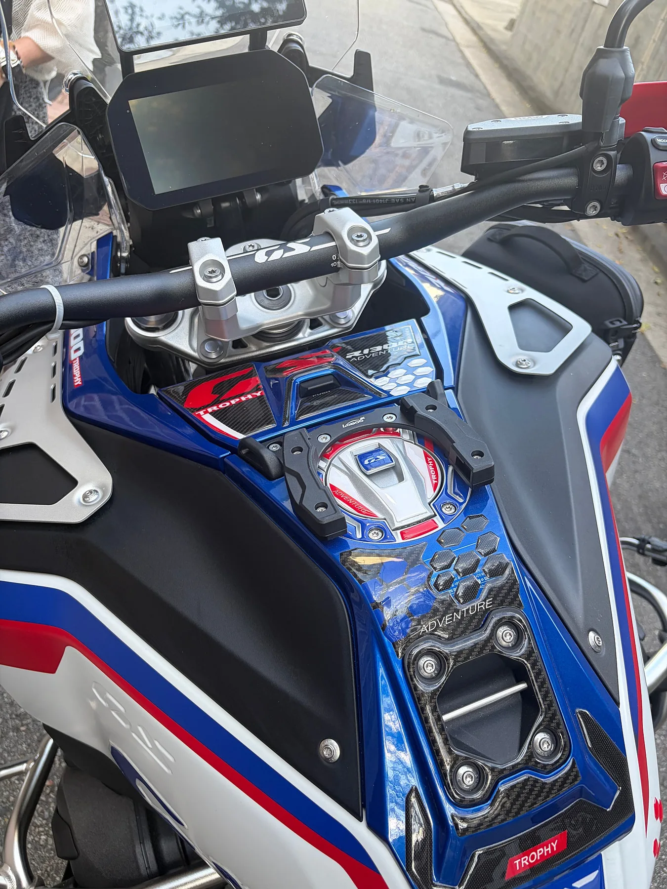 BMW R 1300 GS ADV 트로피 ASA 2026 화이트 사진 8