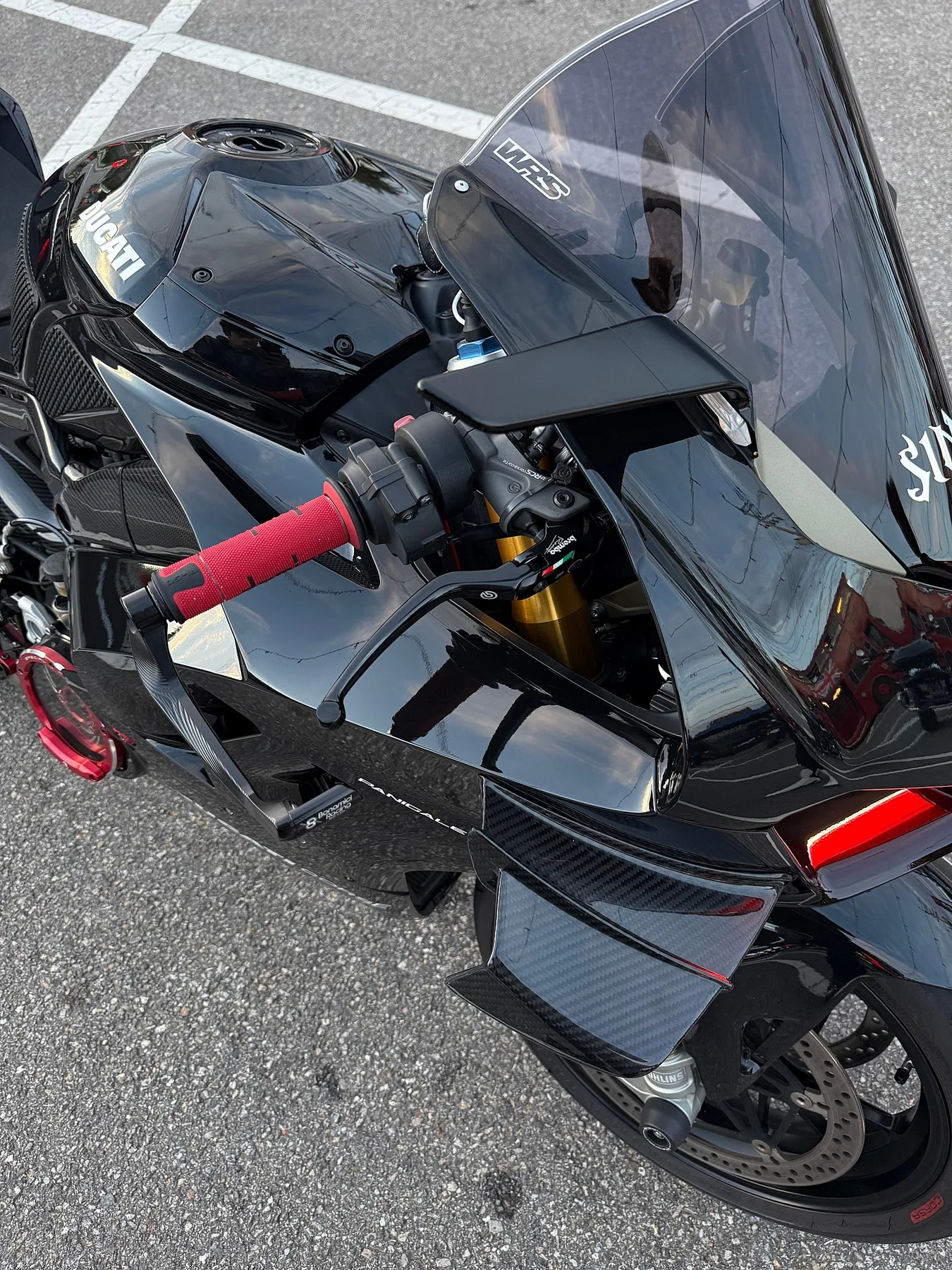 두카티 파니갈레 V4 S 2020 블랙 사진 3