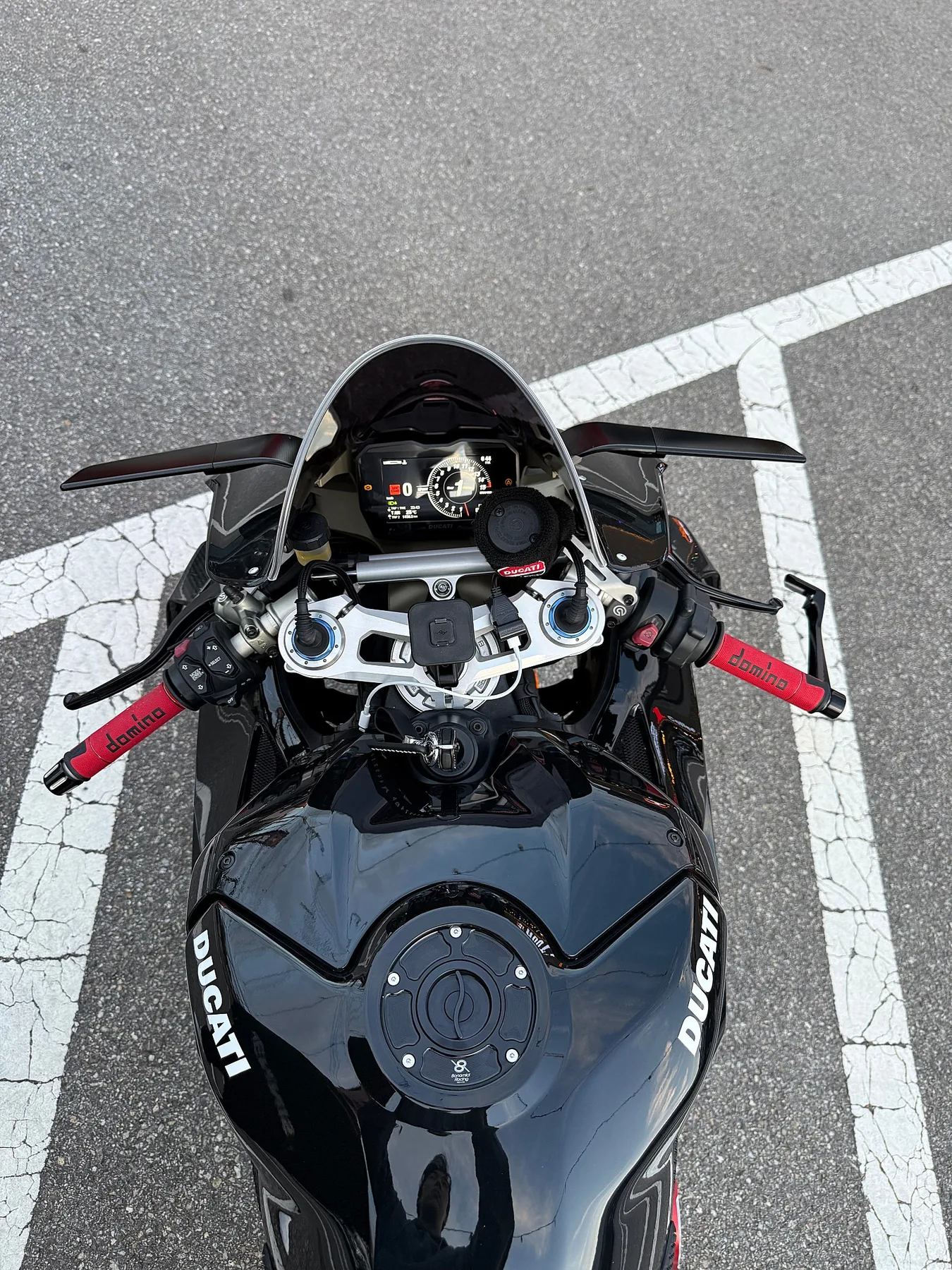 두카티 파니갈레 V4 S 2020 블랙 사진 5