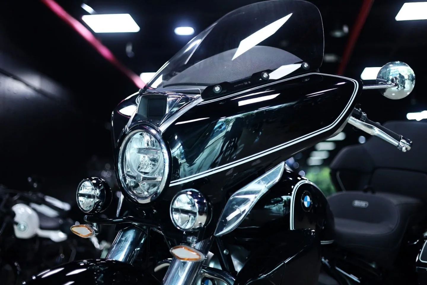 BMW R 18 TC 2023 실버 사진 6