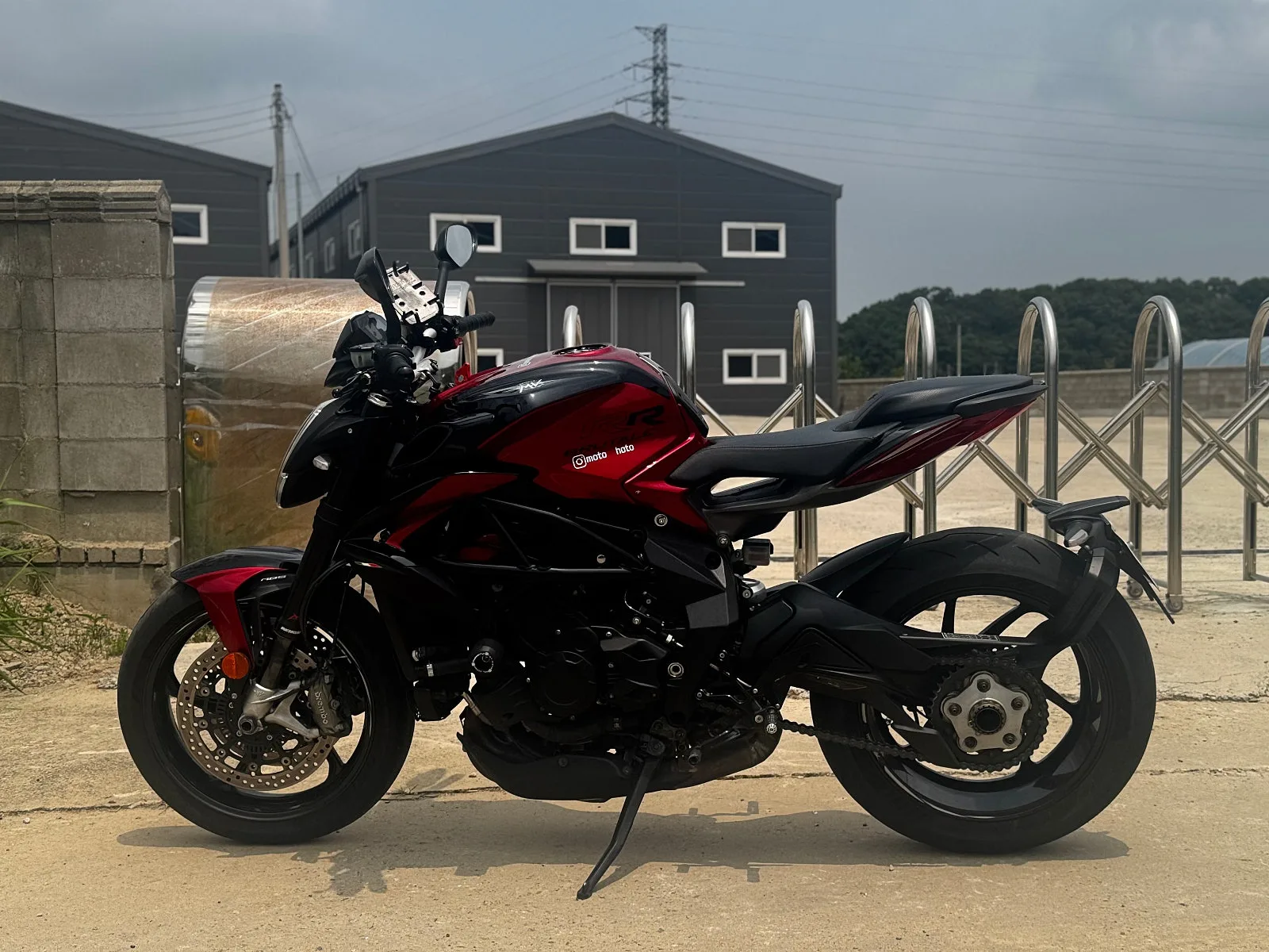 MV아구스타 브루탈레 800 RR 2023 버건디 사진 3