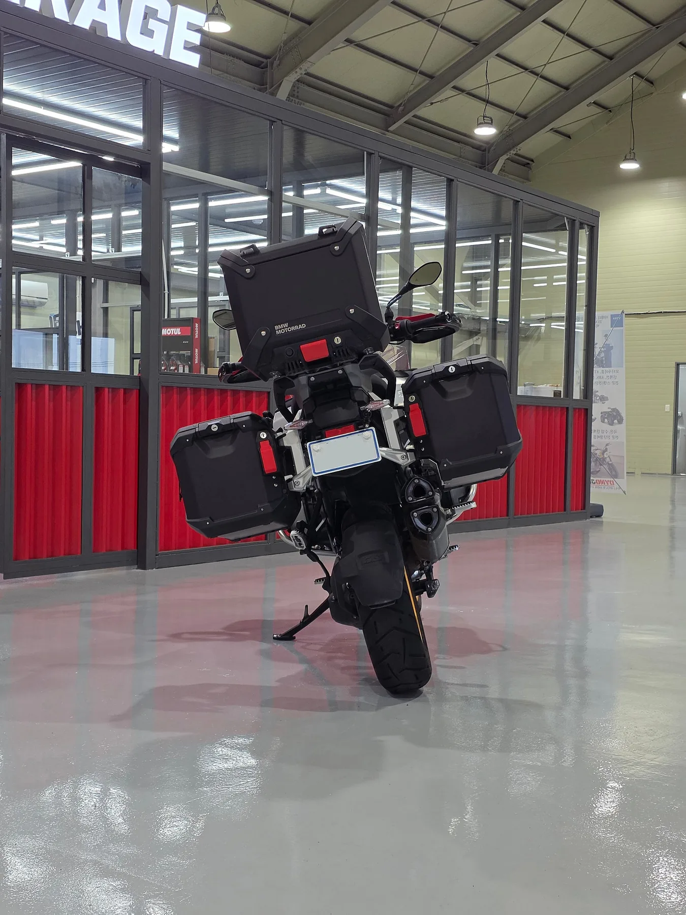 BMW R 1300 GS ADV 2024 레드 사진 5