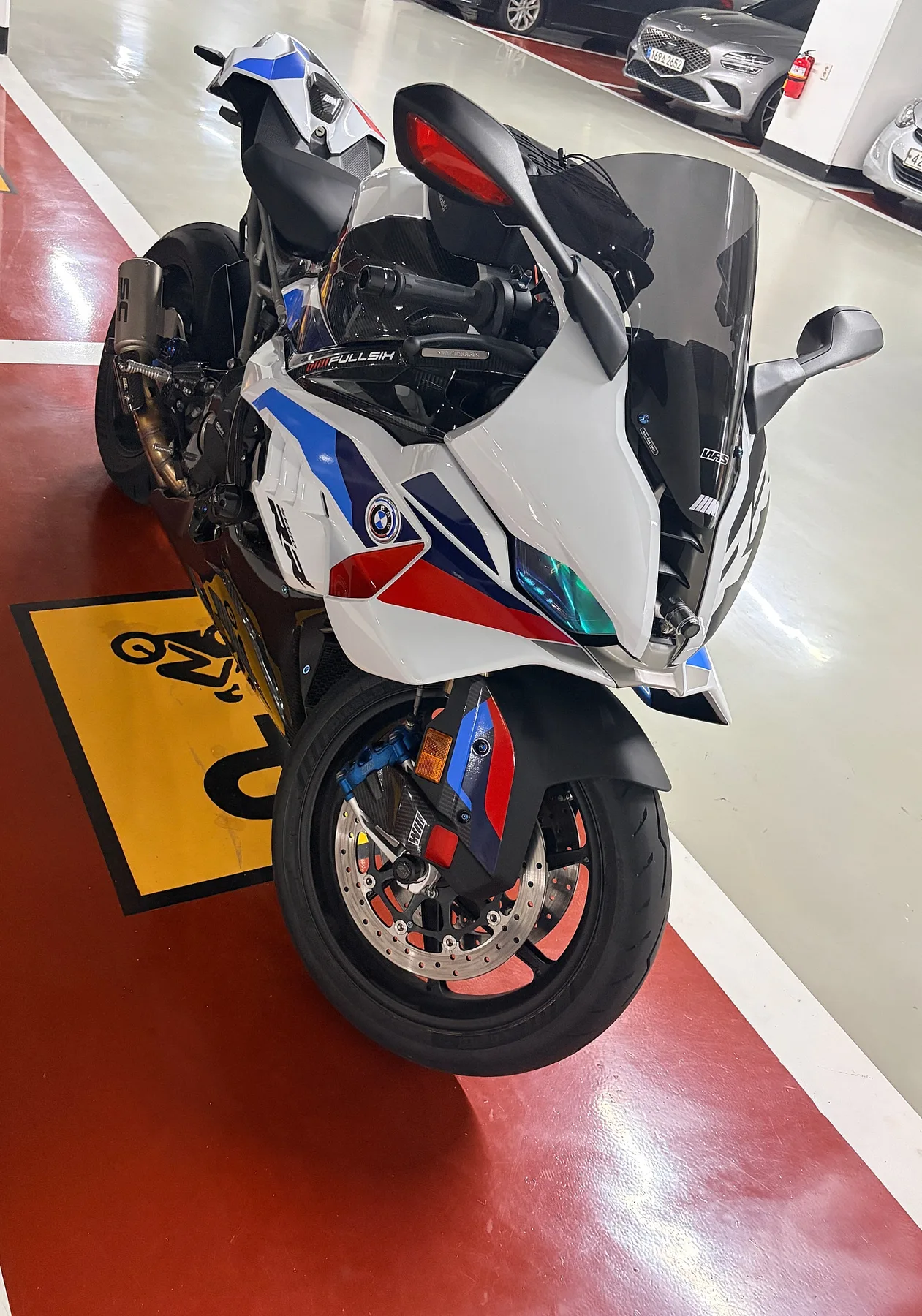 BMW S 1000 RR 2025 화이트 사진 1