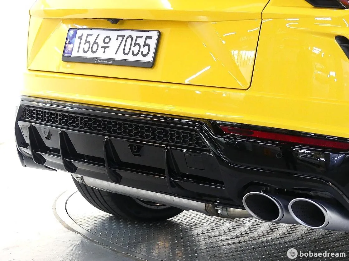람보르기니 우루스 4.0 V8 2022 노란색 사진 5