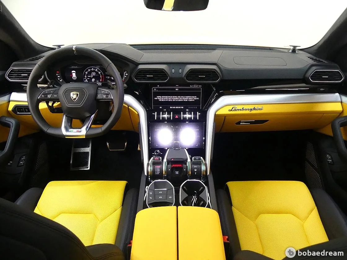 람보르기니 우루스 4.0 V8 2022 노란색 사진 6