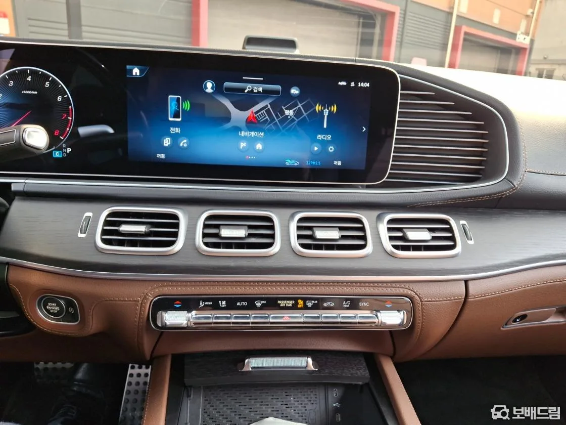 벤츠 GLS클래스 GLS 580 4매틱 2024 검정색 사진 7