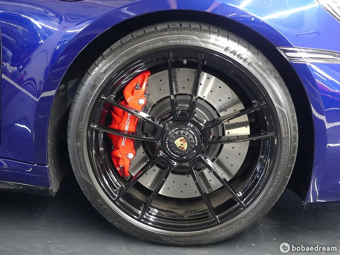 포르쉐 911 카레라 4 GTS 카브리올레 2024 네이비 사진 2