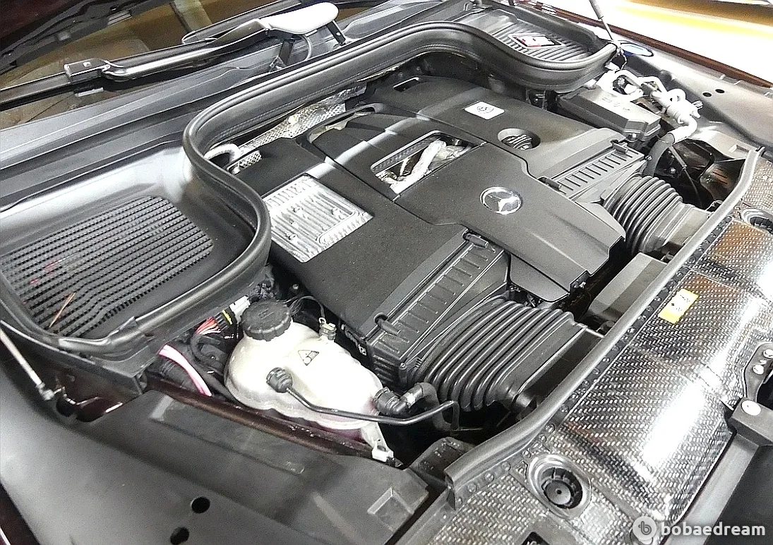 벤츠 마이바흐 GLS 600 4매틱 마누팍투어 2023 베이지 사진 7