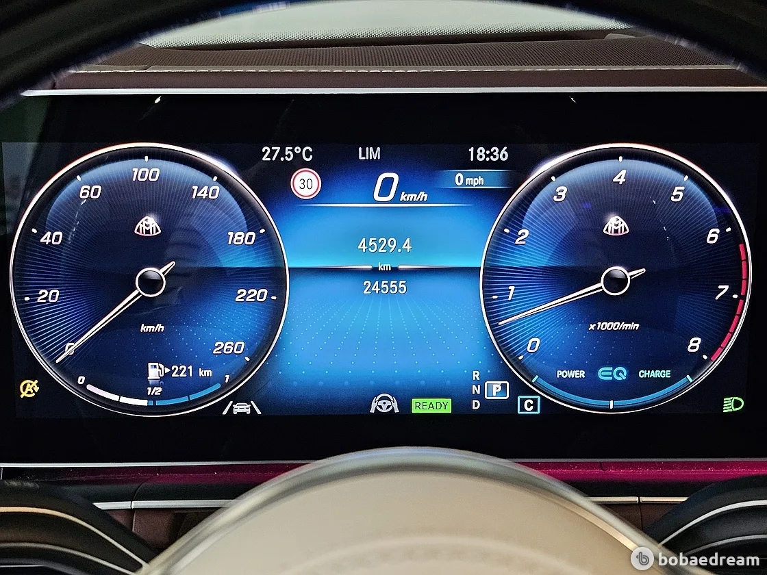 벤츠 마이바흐 GLS 600 4매틱 마누팍투어 2023 베이지 사진 8
