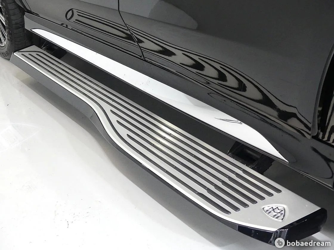 벤츠 마이바흐 GLS 600 4매틱 마누팍투어 2023 마끼아또 베이지 사진 6
