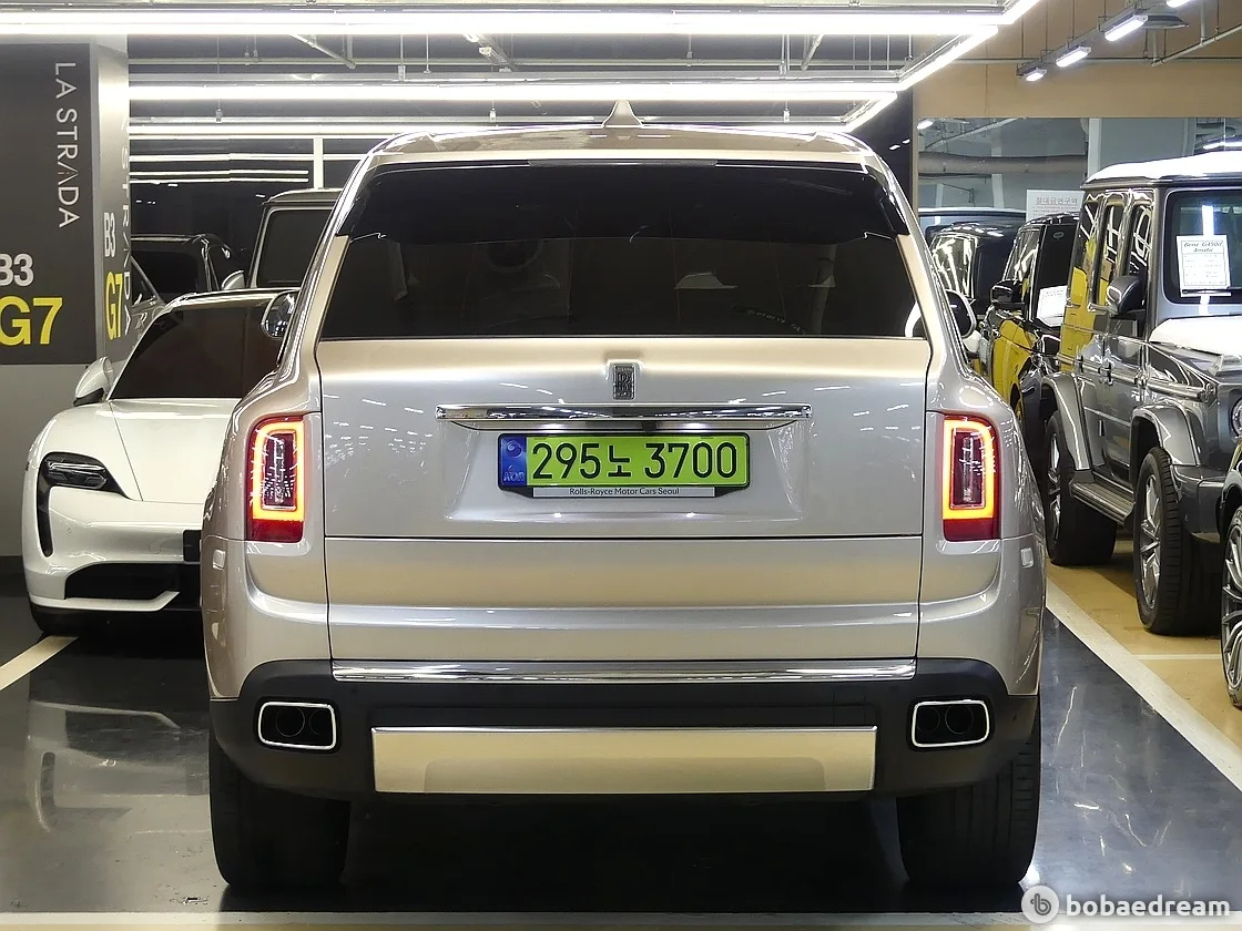 롤스로이스 컬리넌 6.7 V12 2022 실버 사진 1