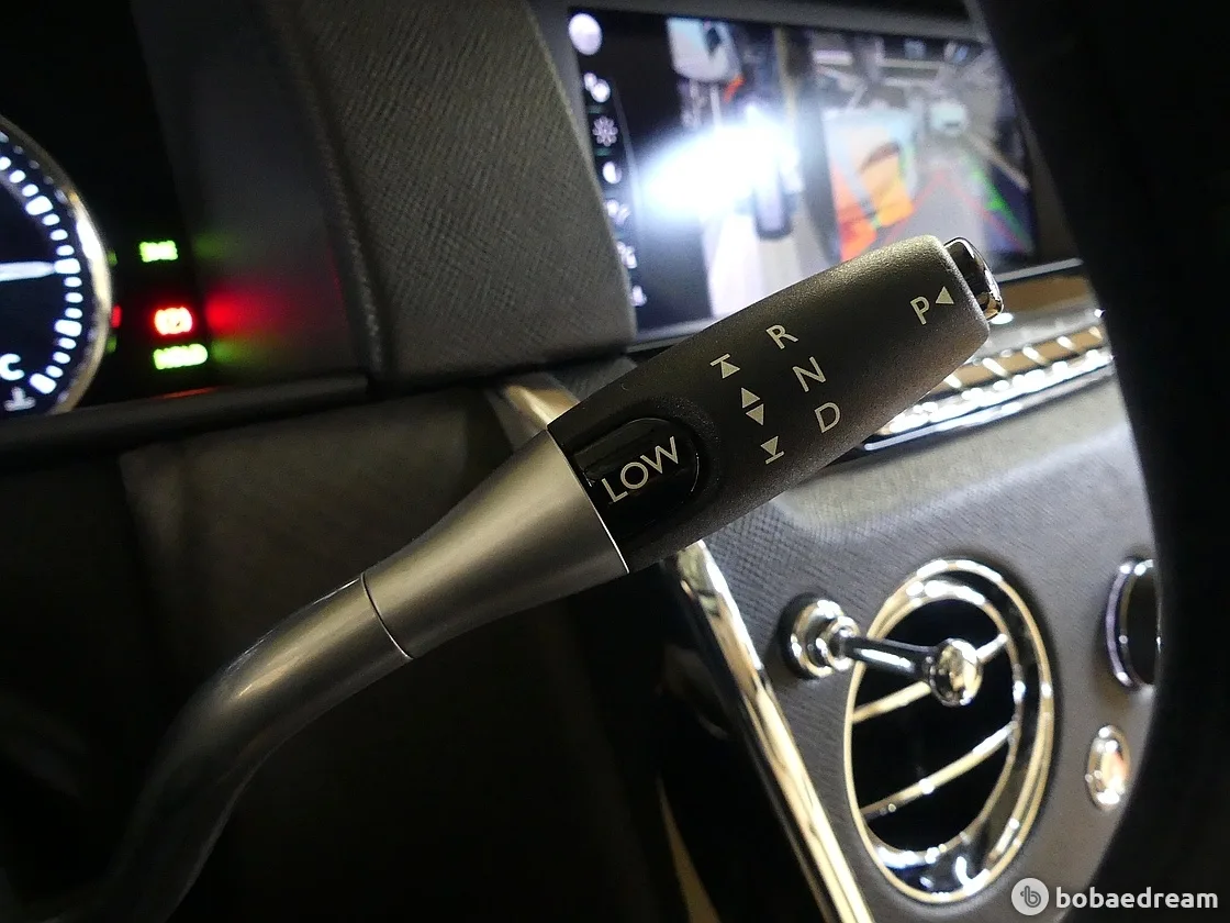 롤스로이스 컬리넌 6.7 V12 2022 실버 사진 7