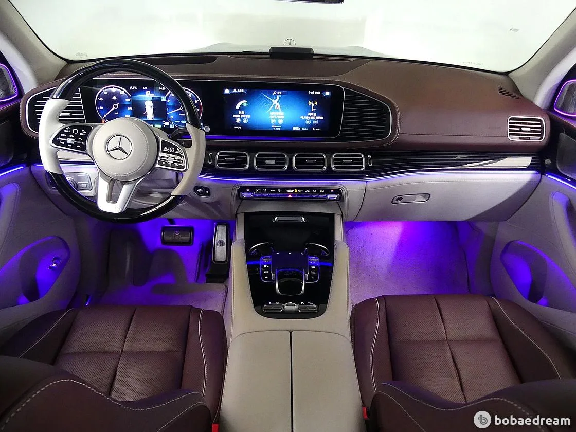 벤츠 마이바흐 GLS 600 4매틱 마누팍투어 2023 검정투톤 사진 8