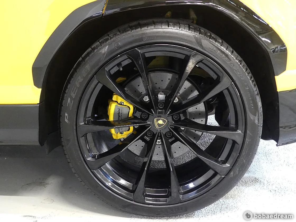 람보르기니 우루스 4.0 V8 2022 노란색 사진 4