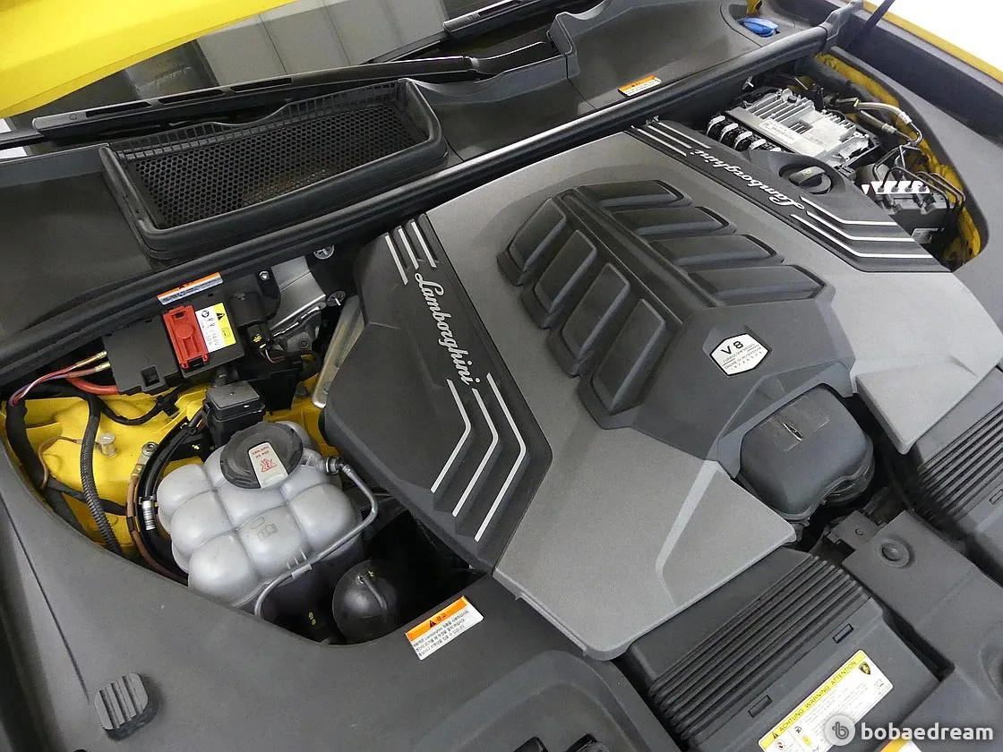 람보르기니 우루스 4.0 V8 2022 노란색 사진 7