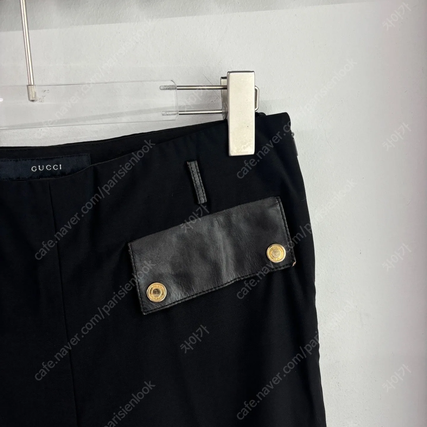 구찌 프론트포켓 디테일 블랙팬츠 사진 2