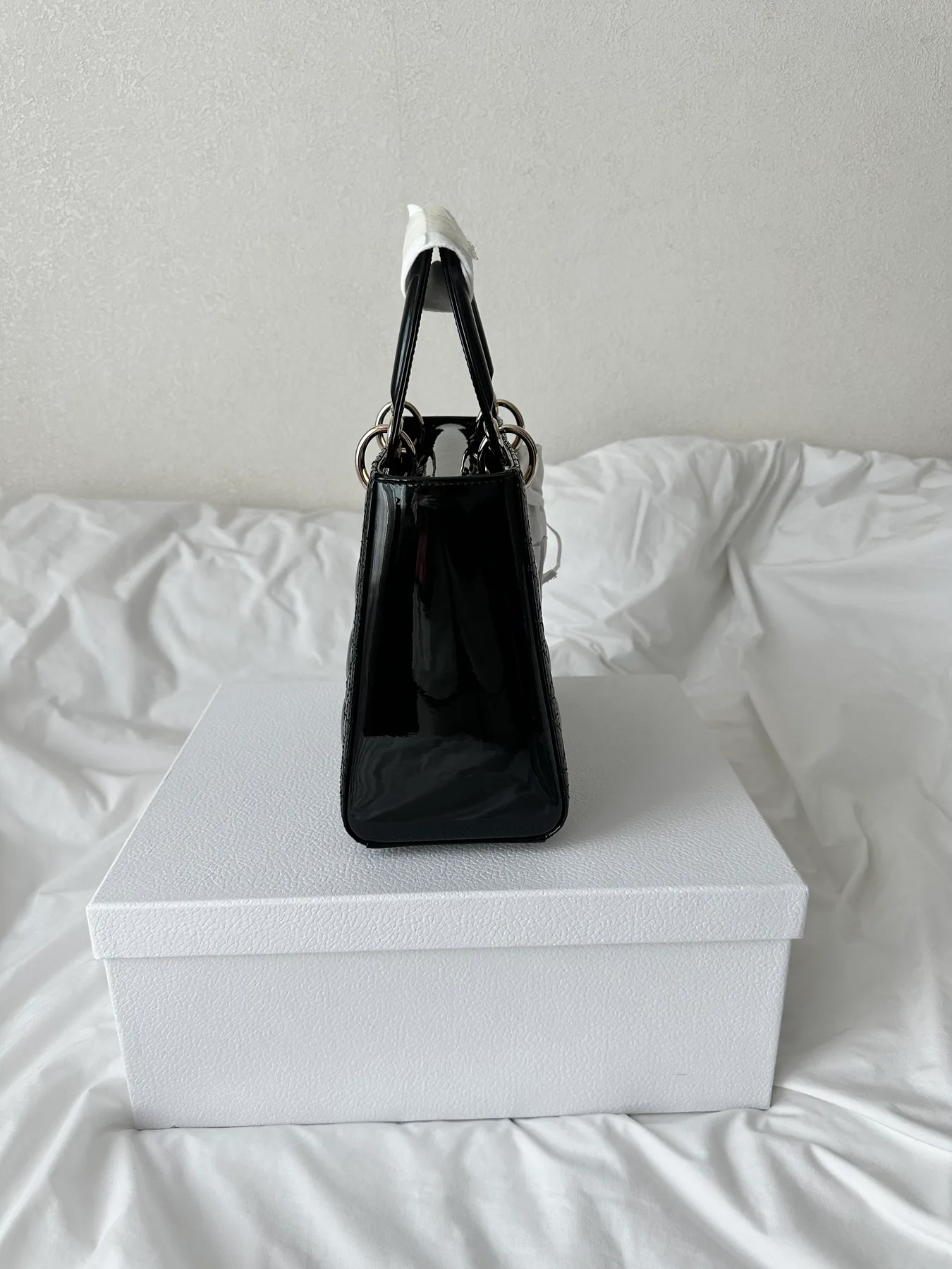 디올 레이디 백 미듐 블랙 M0565OWCB M900 사진 6