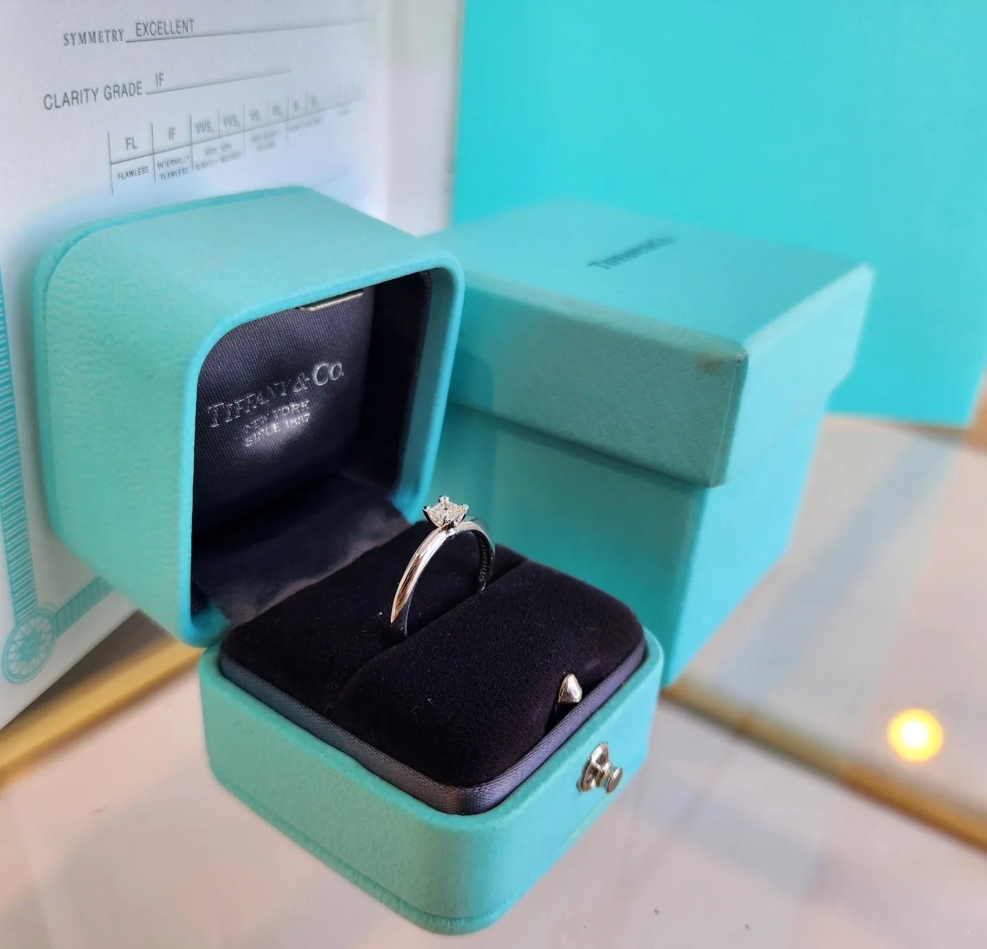 티파니앤코 (정품) 트루 다이아몬드 웨 딩링 0.20ct 사진 2
