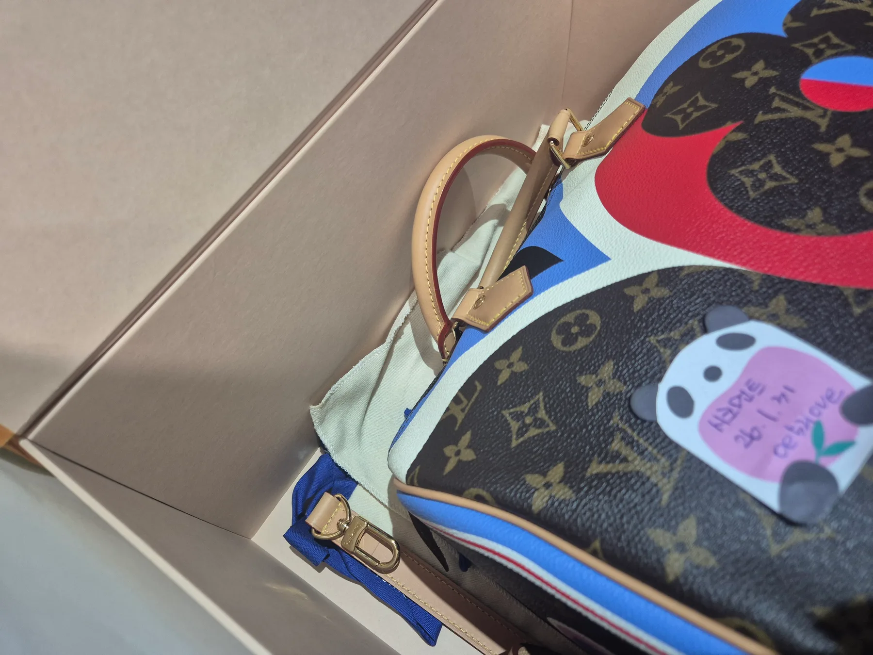 루이비통 루이피통 반둘리에 스피드 게임 온 사진 8